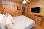 Wolf`s Den - Blue Ridge Cabin Rental